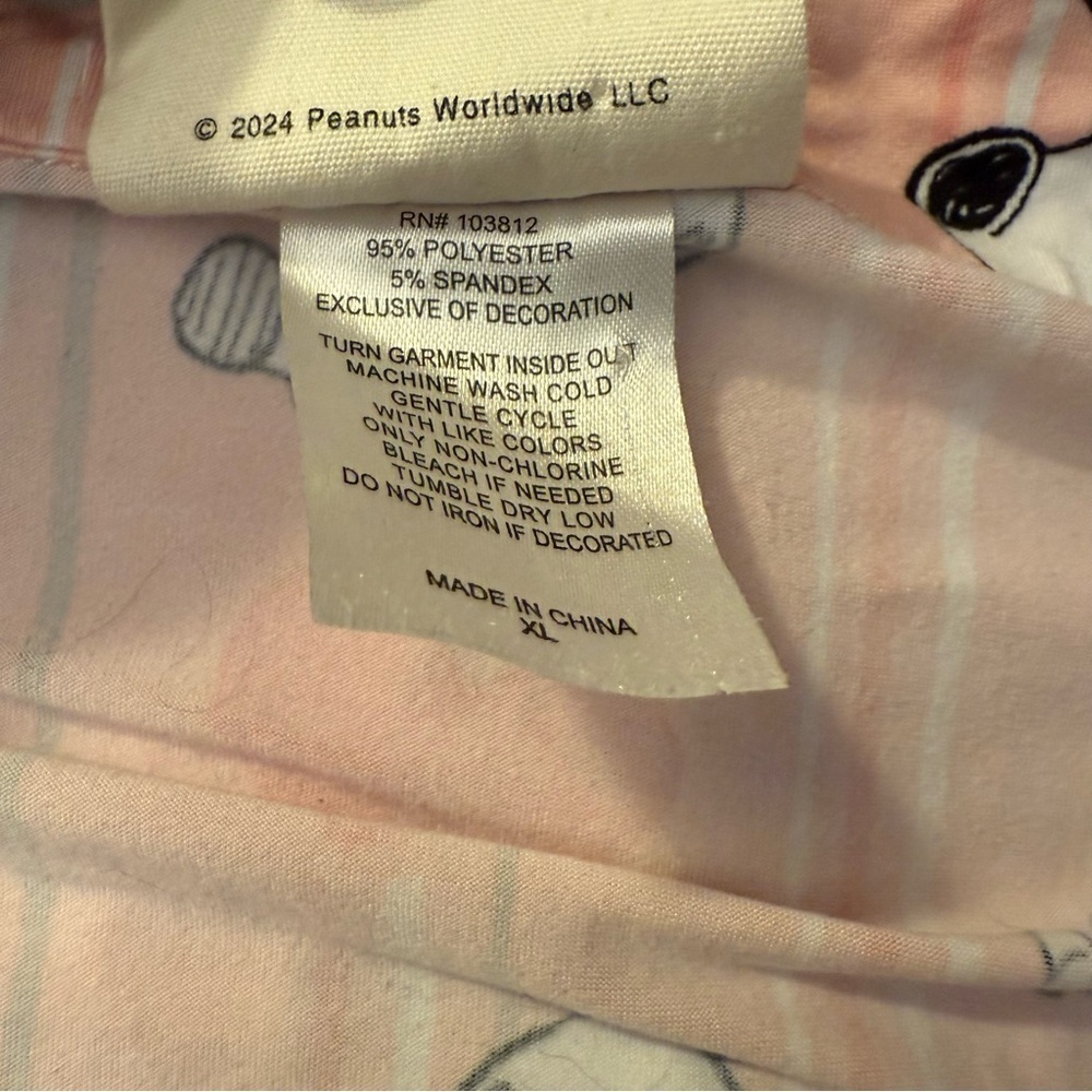 Like New Munki Munki x Peanuts Snoopy Valentine’s Day Hearts 2-piece Pajama Set - Picture 6 of 8